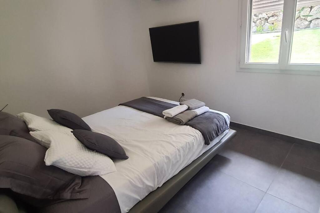 La Bonne Etoile Marseille ! Hebergement Romantique ! Jacuzzi Et Piscine Ngoại thất bức ảnh