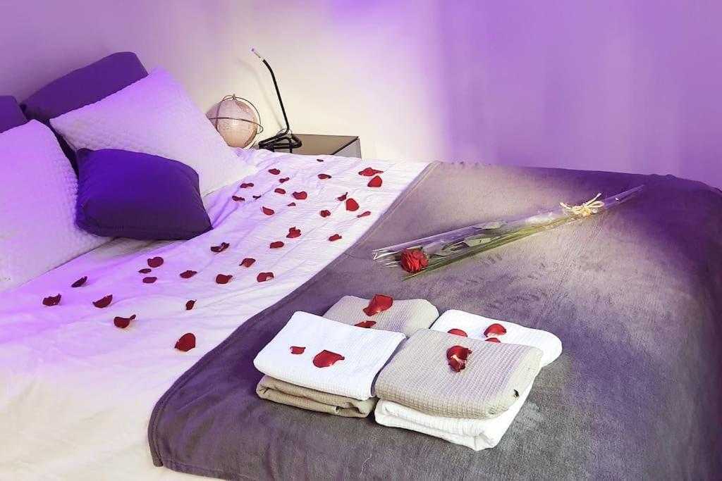 La Bonne Etoile Marseille ! Hebergement Romantique ! Jacuzzi Et Piscine Ngoại thất bức ảnh
